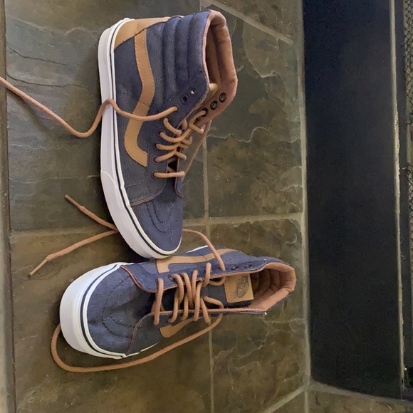 Denim and leather high top woman’s vans - Picture 2 of 5